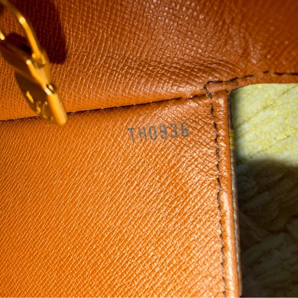 Louis Vuitton St.Cloud bag - Picture 12 of 15